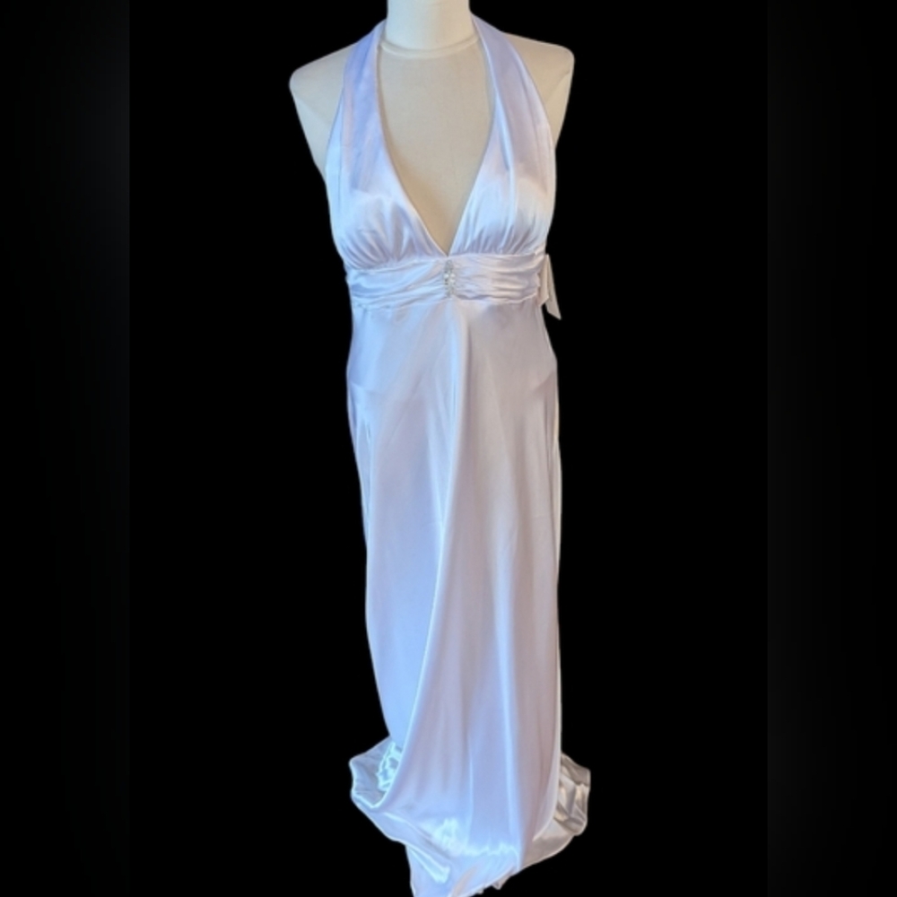 David's Bridal NWT Sexy DB Studio White Full Length Halter Gown Open Back - Picture 15 of 15